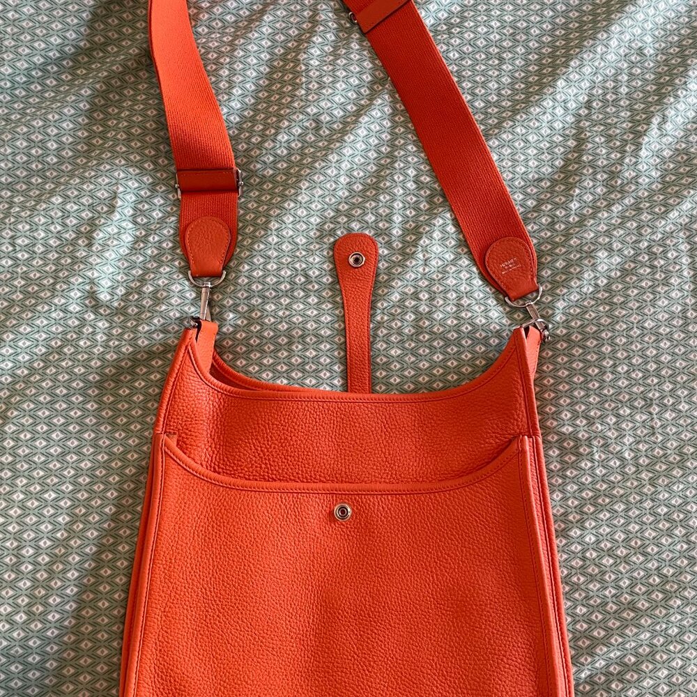 HERMES EVELYNE GEN III ADJUSTABLE STRAP CROSSBODY BAG, AUTHENTICATION INCLUDED - Picture 3 of 10